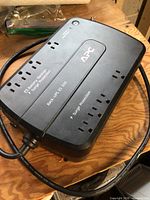 Top view showing APC Back-UPS ES 550 outlets and labeling