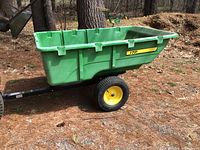 Side view showing entire John Deere 17P trailer body, wheels and decal