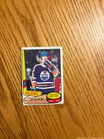 Front of Wayne Gretzky O-Pee-Chee card #87