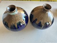 Top view of both round ceramic vases