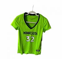 Front view showing MINNESOTA and number 32