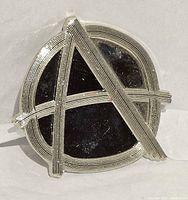 Front view showing full buckle design