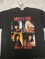 Full view of front graphic and size