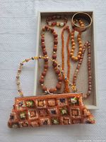 overview of all jewellery, purse and tray