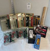 Overview of all packaged flashlights and radios