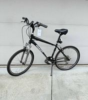 Full view of Giant Sedona bicycle showing overall condition and components