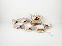 Full set laid out showing 17 pieces