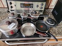 Overview of all pots and pans on stovetop