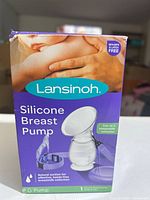 Front of Lansinoh Silicone Breast Pump box