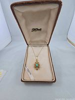 Pendant necklace in Siffari box