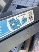 Garant Botanica label on planter showing product branding