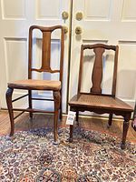 Both chairs side by side for full view