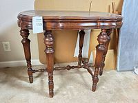 full view of table showing overall structure and legs