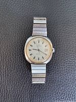 Front view of Consul wristwatch showing dial, case, bracelet