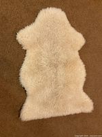 Front wool side of sheepskin rug