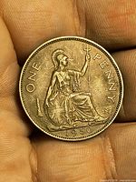 Reverse of 1950 one-penny coin showing Britannia