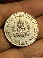 Obverse with crown, laurel, 1977, Silver Jubilee legend