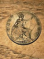 Reverse of 1921 British half penny showing seated Britannia and date