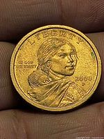 Obverse close-up showing date 2000, mint mark P, LIBERTY, IN GOD WE TRUST, and general surface condition