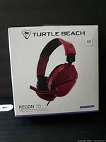 Front of retail box showing Turtle Beach Recon 70 headset image