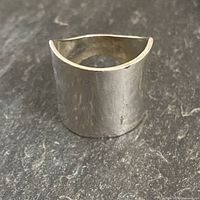 Front view showing wide taper and finish