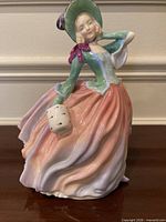 Front view of Royal Doulton Autumn Breezes figurine