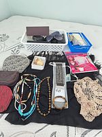 Full lot overview on bed