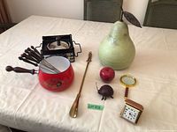 Full lot overview on table