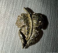 Front view showing full leaf design and texture