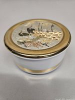 Angled view of jar with lid on