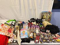 Overview of entire lot displayed on table