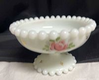 Side view showing beaded rim and hand-painted rose