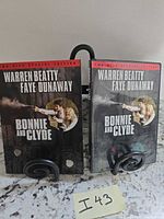 Front view of slipcover and keepcase for Bonnie and Clyde two-disc DVD set