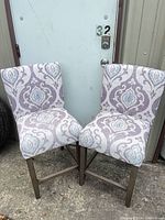 Front view of both counter stools