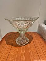 Pedestal compote assembled showing bowl on stem