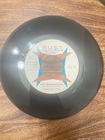 Full view of Side A label Hey Jean, Hey Dean on Rust Records 7" vinyl