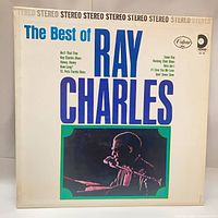 Front cover of The Best of Ray Charles LP