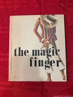 Front cover of The Magic Finger hardback book