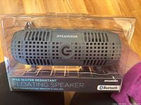 Front view boxed Sylvania floating speaker