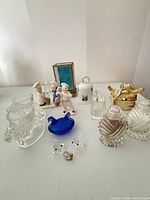 Entire lot overview showing all items grouped on tabletop