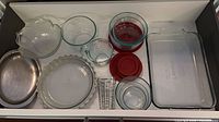 Overview showing all bakeware and kitchen items in drawer