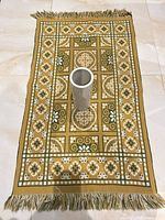 Rug and vase full view