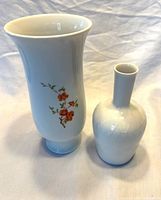 Front view of both vases upright