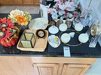 Overview of all items on countertop