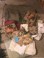 Overall view of duvet set, pillows, pillowcases, coverlet and valance