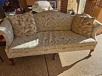 Front view of sofa with two pillows
