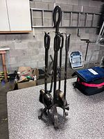 tool set on stand showing overall design