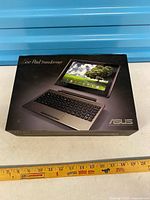 Retail box front displaying ASUS Eee Pad Transformer keyboard dock