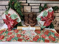 Overall lot: garlands, pillows, pine cones in basket, table runner, ribbon roll, star dish