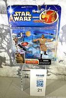 Front view of sealed Star Wars AOTC Mace Windu deluxe figure pack